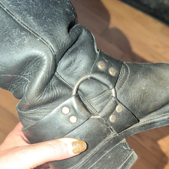 Black Leather Boots - Picture 13 of 16